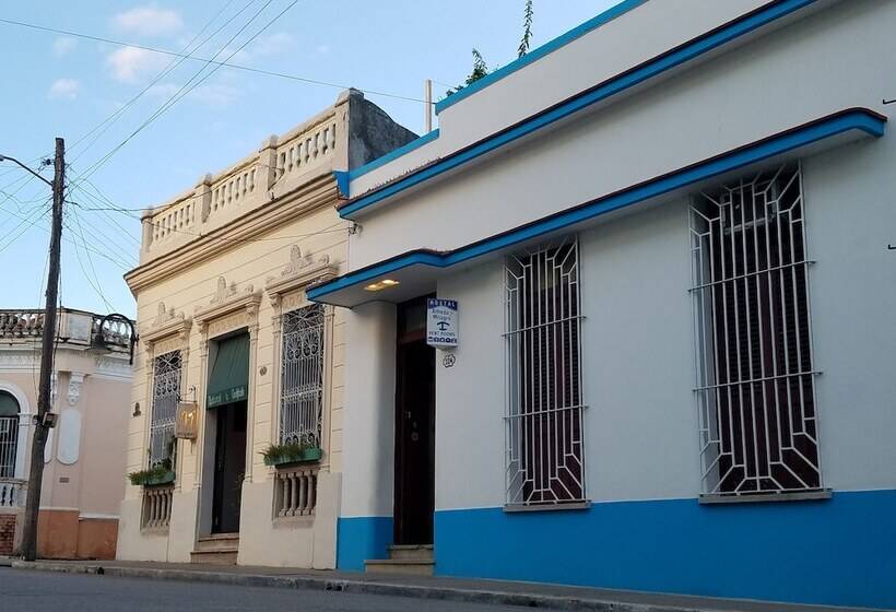 پانسیون Maison Carnot