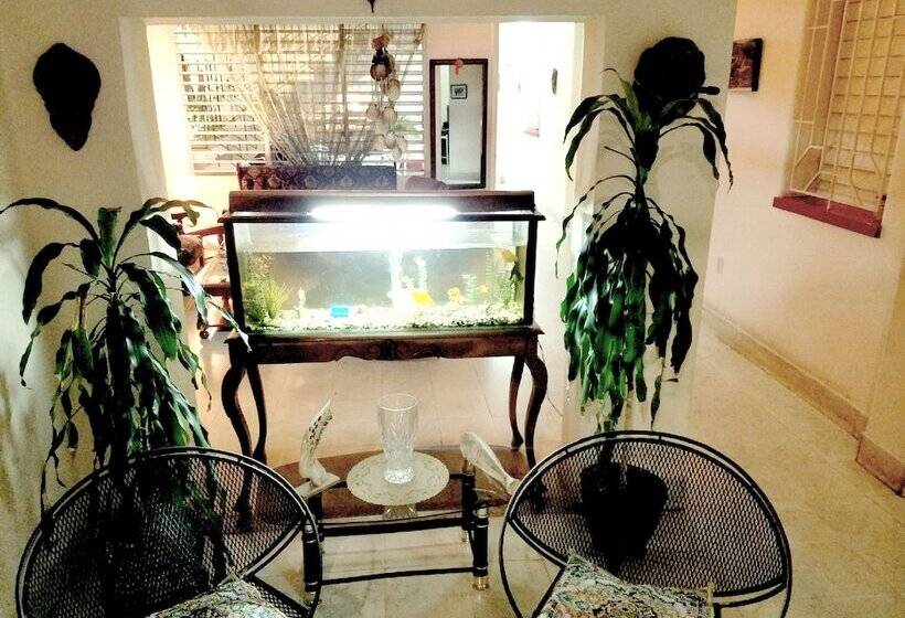 پانسیون Maison Carnot