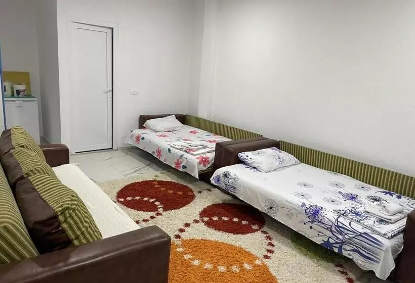 پانسیون Unik Home Family