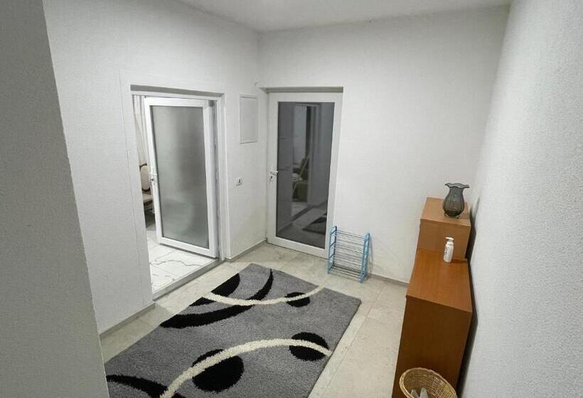 پانسیون Unik Home Family