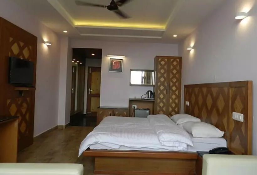 ホテル Shivalik
