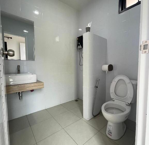 Arawan Resort เอราวัณ รีสอร์ท