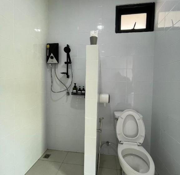 Arawan Resort เอราวัณ รีสอร์ท