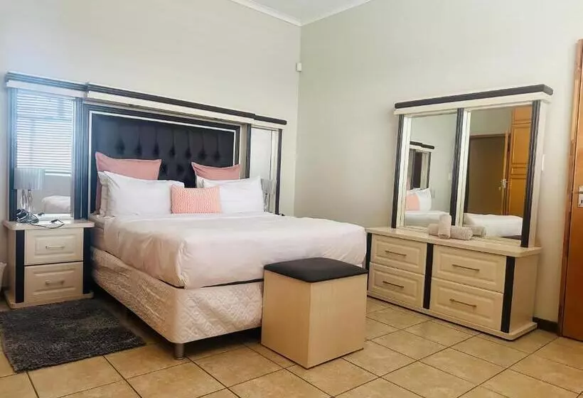 تختخواب و صبحانه Coastwave Guest House, 33