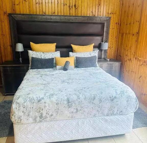 تختخواب و صبحانه Coastwave Guest House, 33