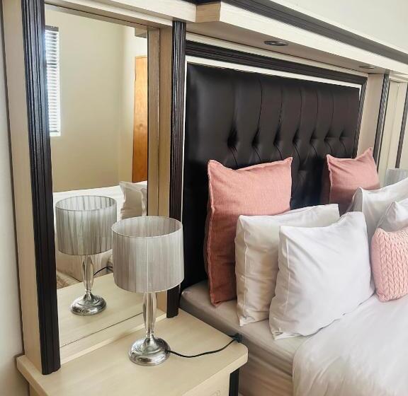 تختخواب و صبحانه Coastwave Guest House, 33