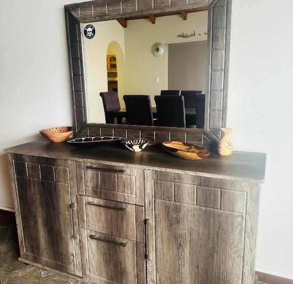 تختخواب و صبحانه Coastwave Guest House, 33