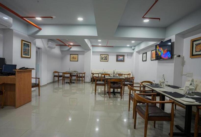 בית מלון כפרי Downtown