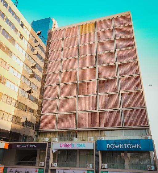 בית מלון כפרי Downtown