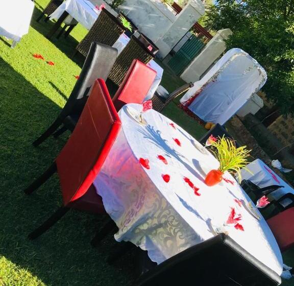 בית מלון כפרי Geluk Game Farm