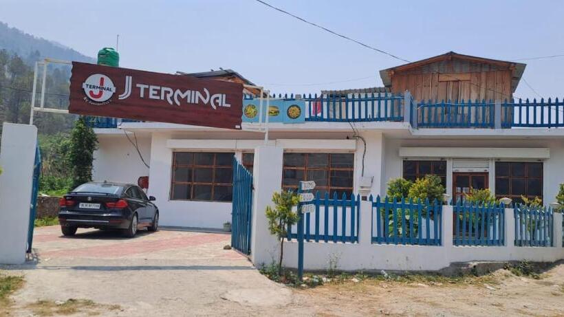 Отель J Terminal