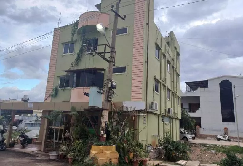 Hotelli Natasha Regency Bangalore Airport