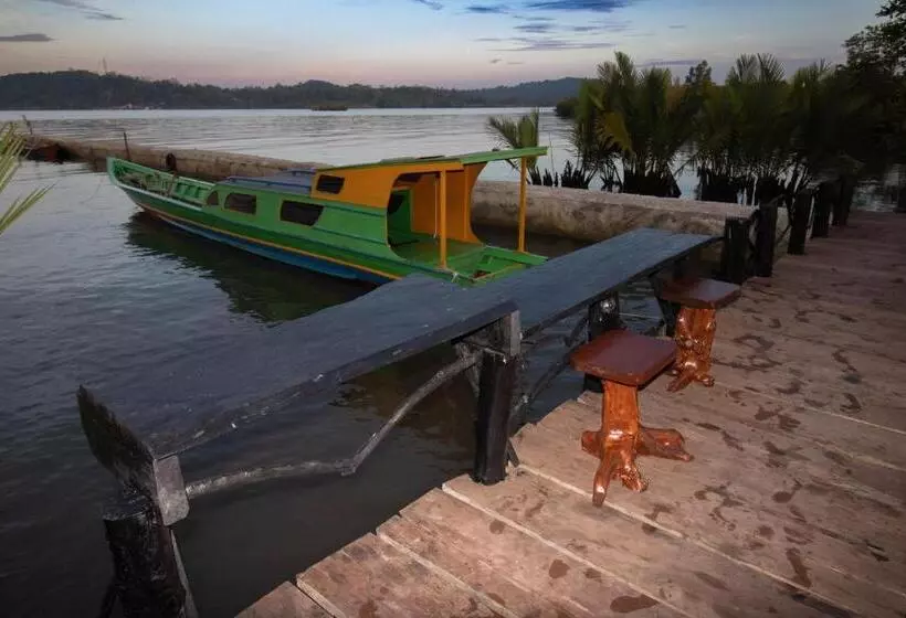 Hotelli Novali Surf Retreat Mentawai