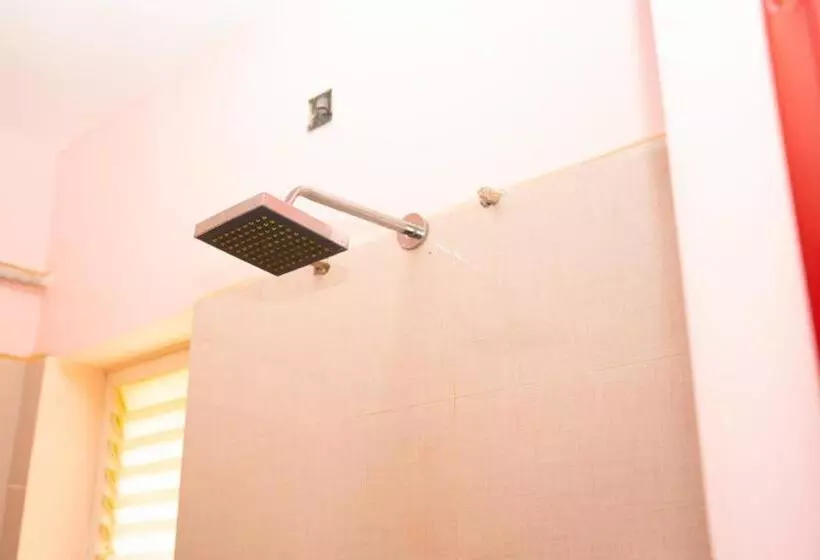 Hotelli Sri Shanmuga