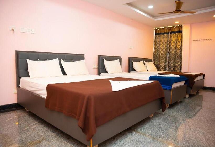 בית מלון כפרי Sri Shanmuga