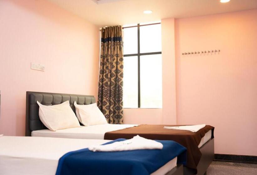 בית מלון כפרי Sri Shanmuga