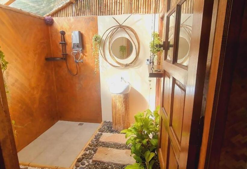 Hotelli Tee Bungalow In The Jungle