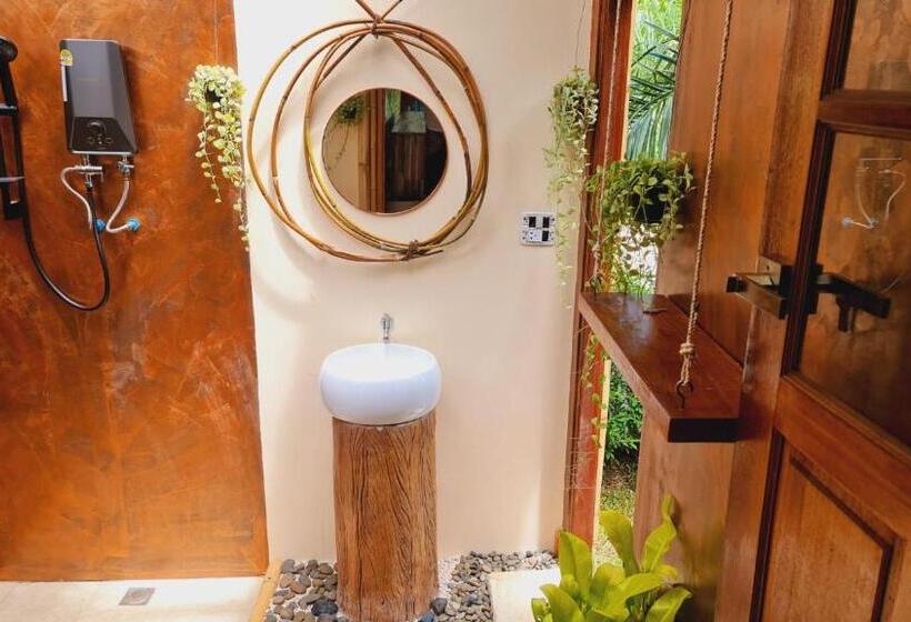 Hotelli Tee Bungalow In The Jungle