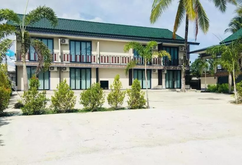 Hotelli The Coco Grand Chalet Pakbara