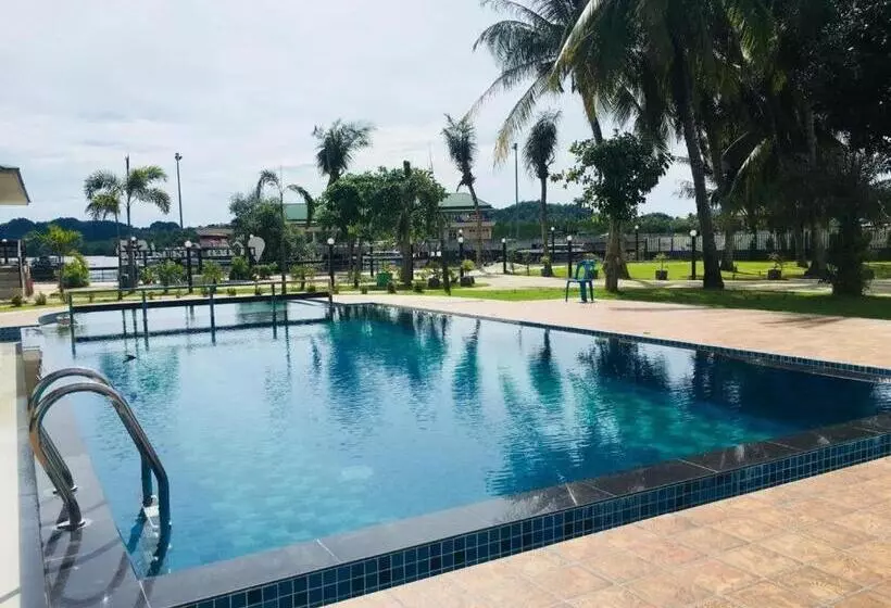 Hotelli The Coco Grand Chalet Pakbara