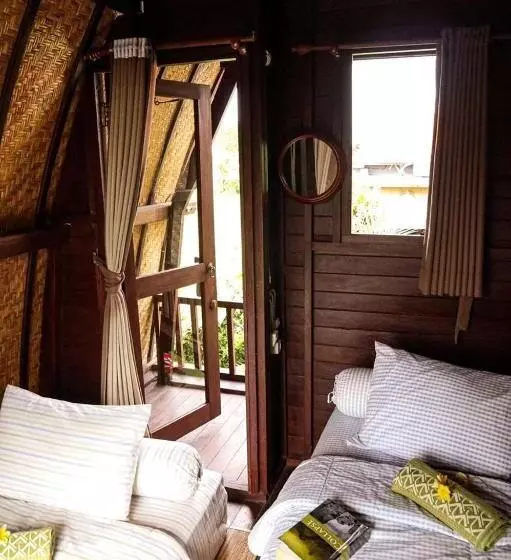 Ketewel Bed & Breakfast Yoga Room