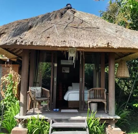 Ketewel Bed & Breakfast Yoga Room