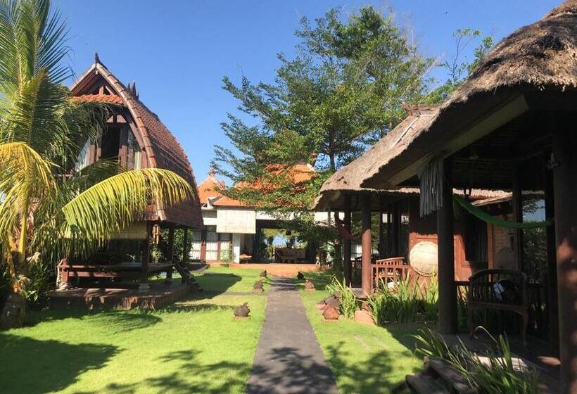 Ketewel Bed & Breakfast Yoga Room