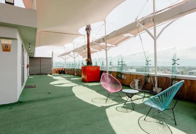 Luxury Rooftop Suiteb