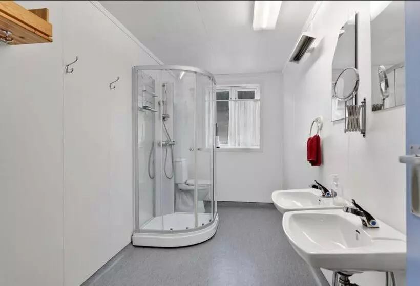 Majatalo Arctic Ocean Lodge