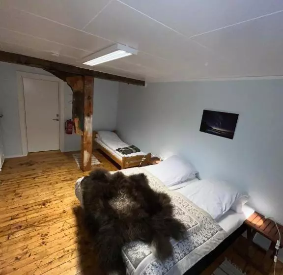 Majatalo Arctic Ocean Lodge