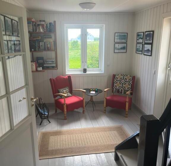 Пансион Arctic Ocean Lodge