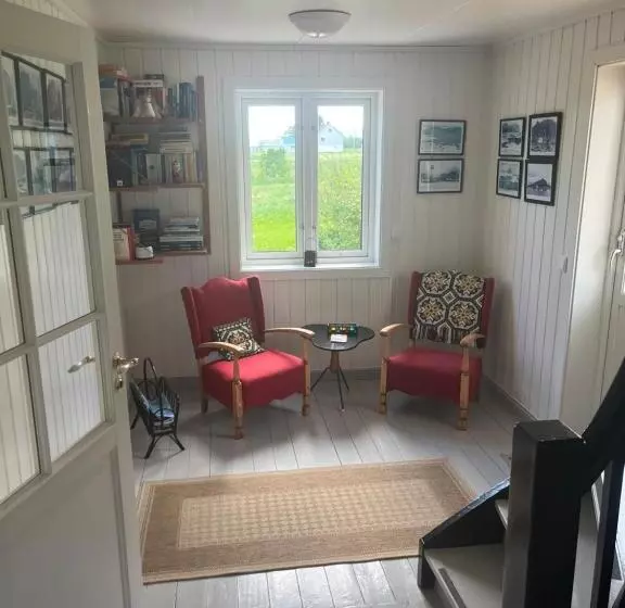 Majatalo Arctic Ocean Lodge