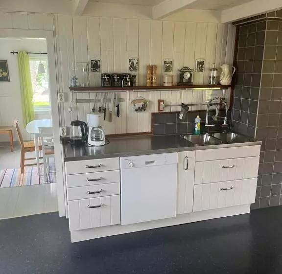 Majatalo Arctic Ocean Lodge