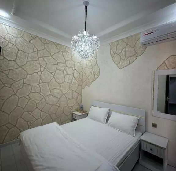ペンション Salomat Guest House