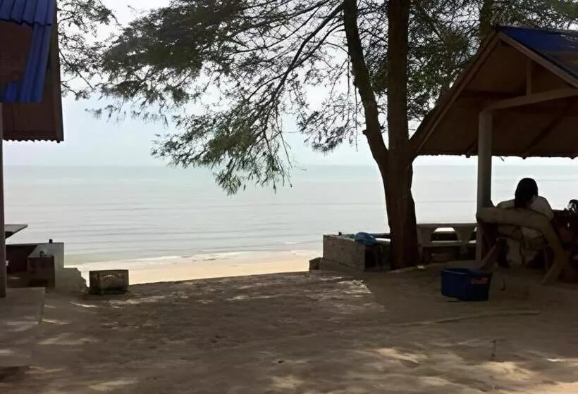 Roong Arun Resort