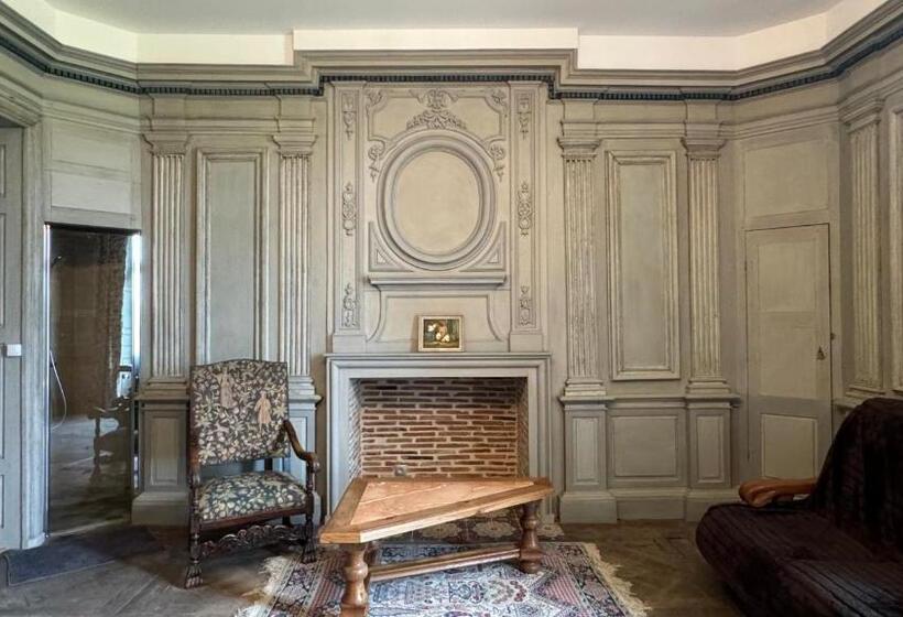 ベッドアンドブレックファースト Chambre D Hôte Dans Le Château De Mauhic