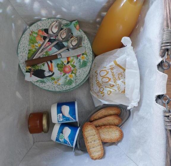 Aamiaismajoitus (B&B) L échappée Montrichardaise