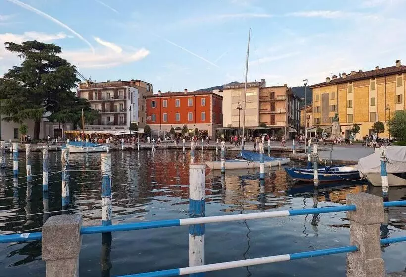 Aamiaismajoitus (B&B) La Tana Del Geco