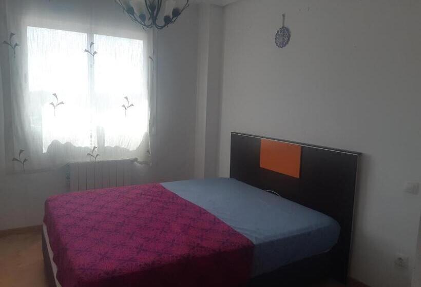 مبيت وإفطار Humanes