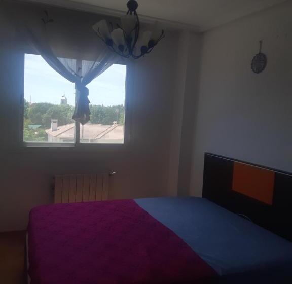 مبيت وإفطار Humanes