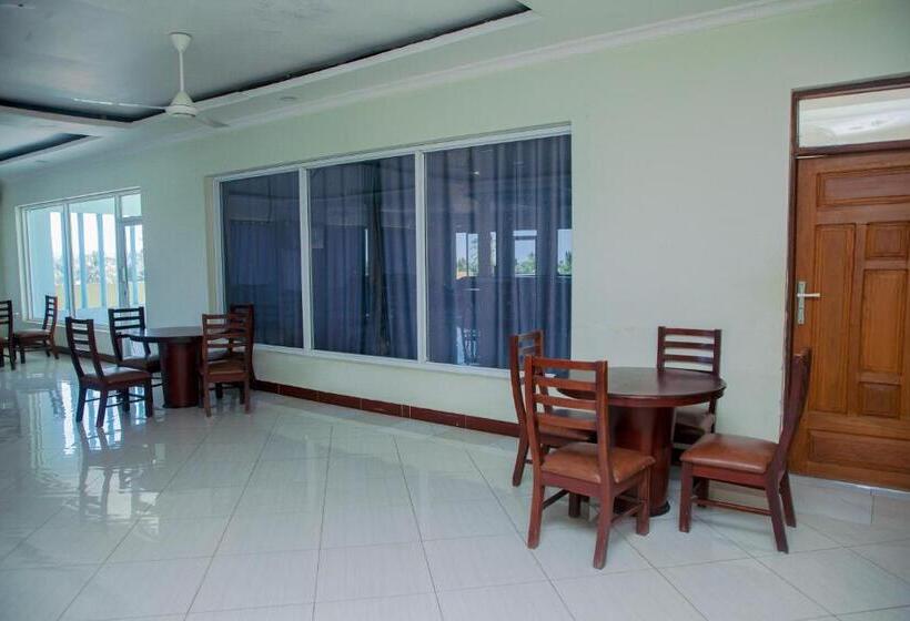 Butiama Hotel Chanika