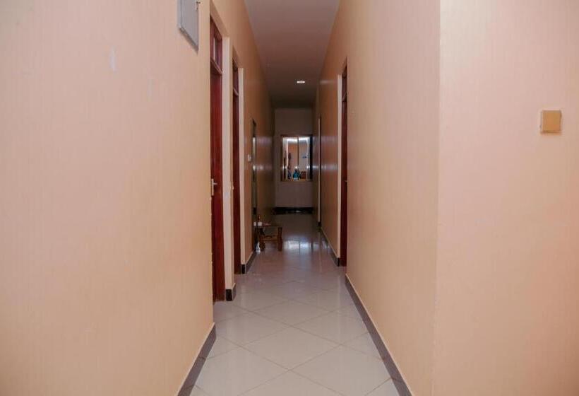 Butiama Hotel Chanika