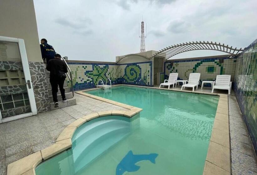 Hellen Rose   Hoang Van Thu