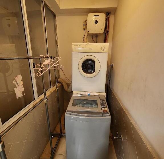 Hellen Rose   Hoang Van Thu