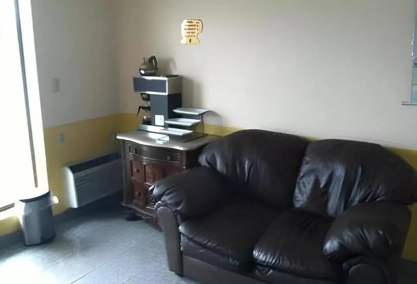 Hotelli Knights Inn   Wildersville, Tn