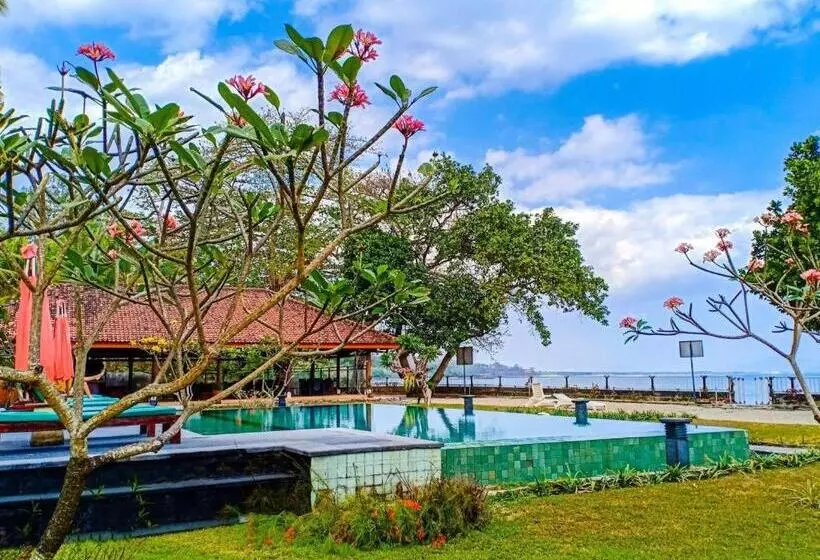 Hotelli Oyo 1508 Mascot Beach