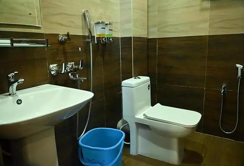 Grg Hotel Moon Ct Road Puri Near Sea Beach   Family Friendly