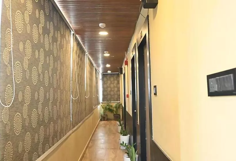 Grg Hotel Moon Ct Road Puri Near Sea Beach   Family Friendly