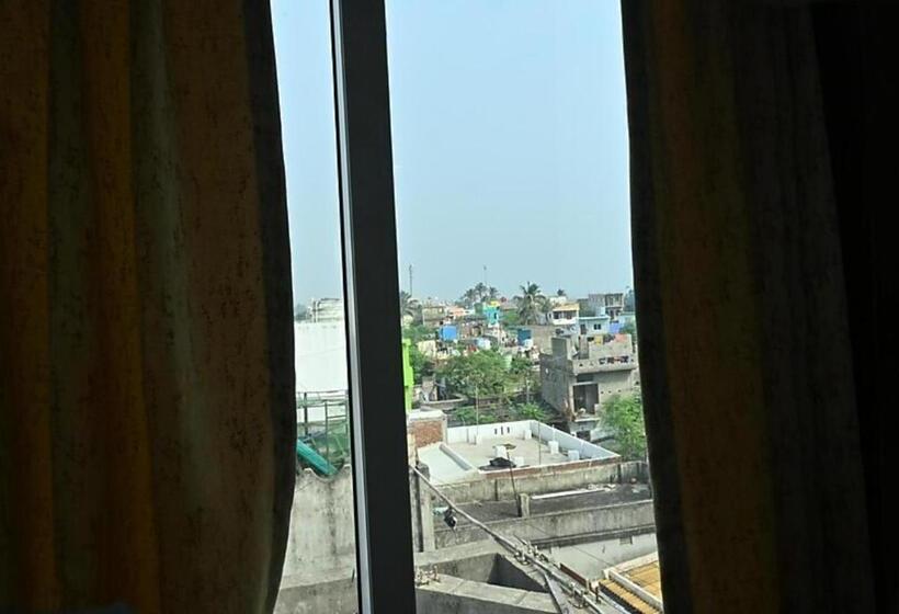 Grg Hotel Moon Ct Road Puri Near Sea Beach   Family Friendly