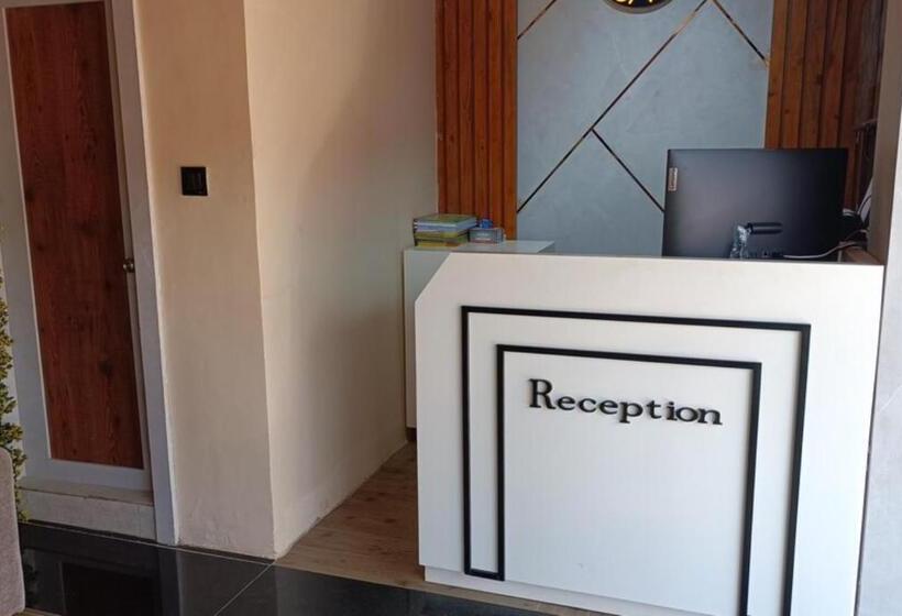 Grg Hotel Moon Ct Road Puri Near Sea Beach   Family Friendly